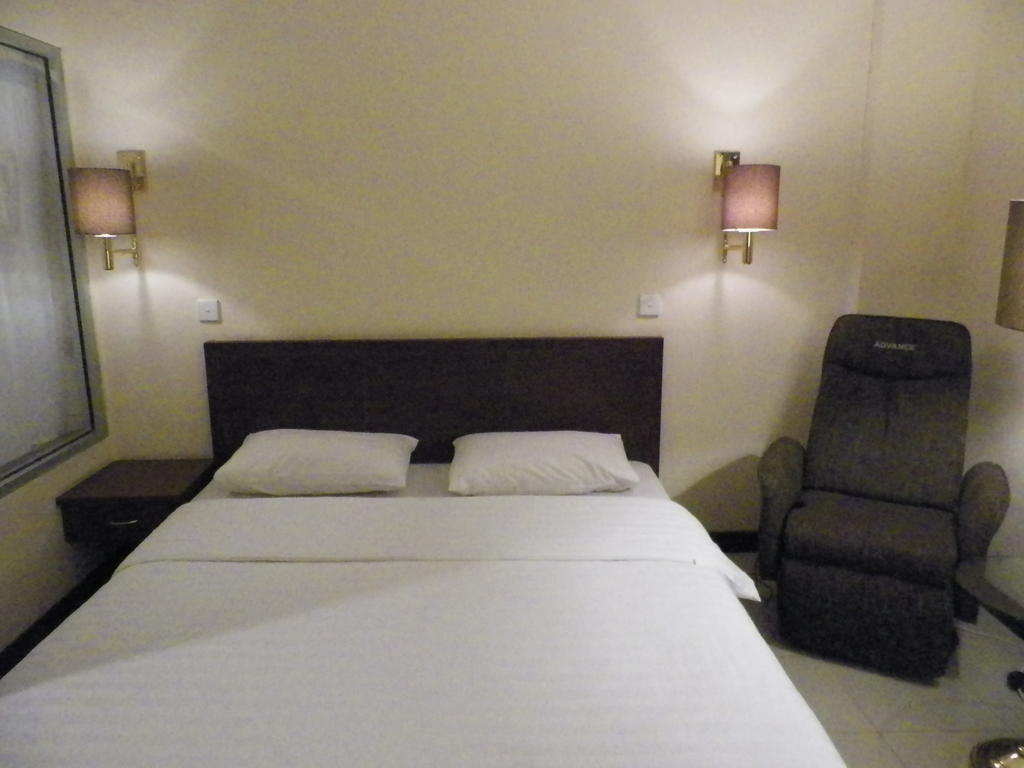 Excellent Seven Boutique Hotel Bandung Ruang foto