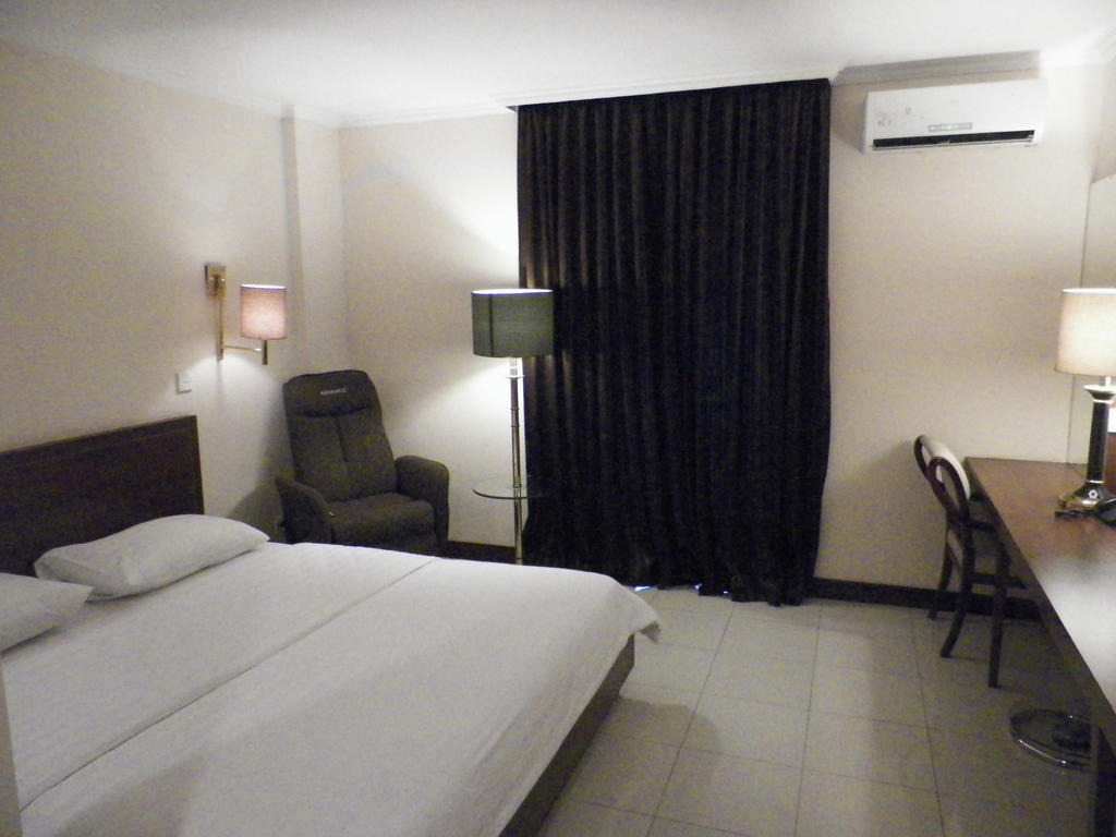 Excellent Seven Boutique Hotel Bandung Ruang foto